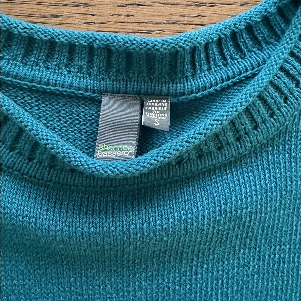 Elegant Teal Crew Neck Sweater - Picture 2 of 3